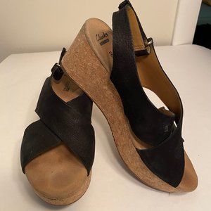 Clark's Annadel Eirwyn Black Wedge Sandals 8.5